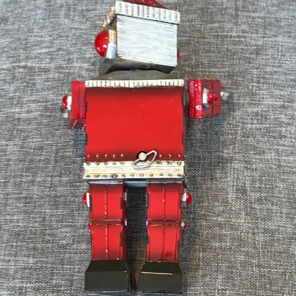 Red Robot Figurine with Christmas Tree Design music box - Picture 6 of 8